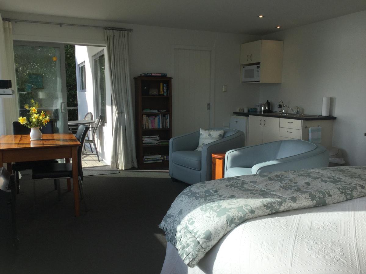Three Bays Moeraki Exterior photo